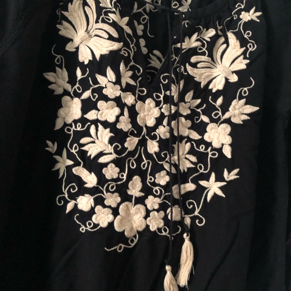 Tunic - Picture 3 of 8